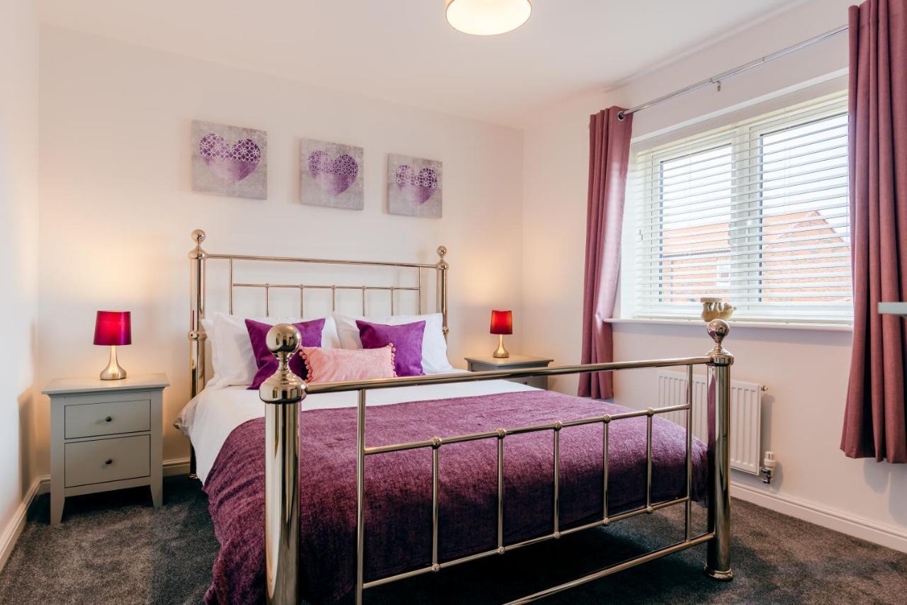 Oakley - Large, Elegant, Dog Friendly & Parking Villa Whitby Esterno foto
